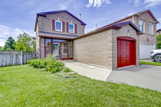 8 Kim Ct, Brampton, ON L6Y 4L4, Canada, ,  