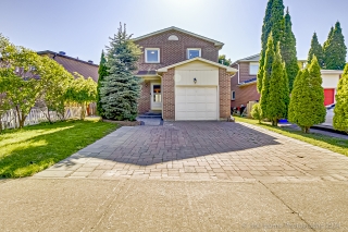 90 Sunshine Dr, Richmond Hill, ON L4C 8H2, Canada, ,  