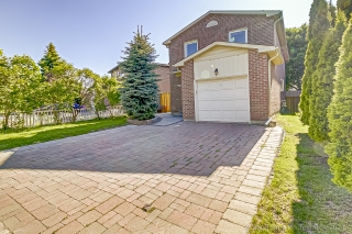 90 Sunshine Dr, Richmond Hill, ON L4C 8H2, Canada, ,  