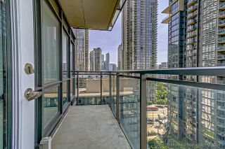 Unit 1510-15 Fort York Blvd, Toronto, ON M5V 3Y4, Canada, ,  