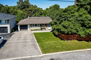 32 Gracefield Ave, North York, ON M6L 1L1, Canada, ,  