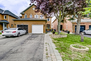 17 Clover Bloom Rd, Brampton, ON L6R 1R8, Canada, ,  