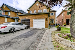 17 Clover Bloom Rd, Brampton, ON L6R 1R8, Canada, ,  