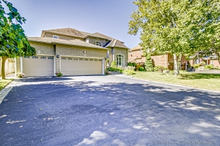 2304 Abbott Crescent, Pickering, ON L1X 2T5, Canada, ,  