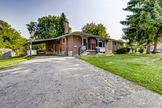 35 Aurora Heights Dr, Aurora, ON L4G 2W6, Canada, ,  