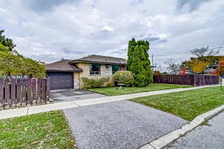 1 Carew Gate, Scarborough, ON M1G, Canada, ,  