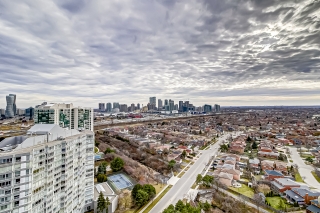 Unit PH7-55 Kingsbridge Garden Cir, Mississauga, ON L5R 1Y1, Canada, ,  