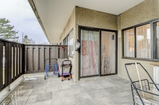 Unit 105-1300 Mississauga Vly Blvd, Mississauga, ON L5A 3S8, Canada, ,  