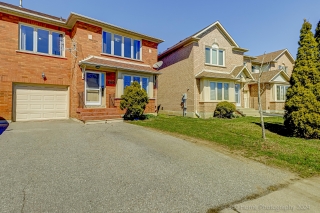 1560 Arcadia Square, Pickering, ON L1V 6W6, Canada, ,  