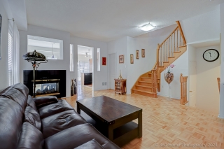 79 Antique Dr, Richmond Hill, ON L4E 4G3, Canada, ,  