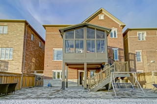 38 Crane St, Aurora, ON L4G 7C4, Canada, ,  