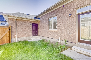 3 Hornchurch St, Whitby, ON L1P 0J3, Canada, ,  