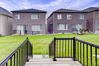 83 Schmeltzer Cres, Richmond Hill, ON L4E 1A2, Canada, ,  