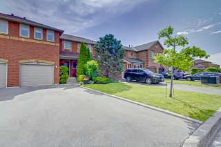 96 Carron Ave, Maple, ON L6A 1Y6, Canada, ,  