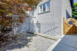 103 Oak Ave, Richmond Hill, ON L4C 6R6, Canada, ,  