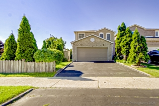 2 Goodwood Dr, Markham, ON L3S 2J7, Canada, ,  