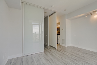 Unit 1607-103 The Queensway, Toronto, ON M6S 5B4, Canada, ,  