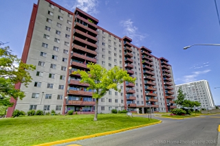 Unit 909-50 Lotherton Pathway, North York, ON M6B 2G7, Canada, ,  