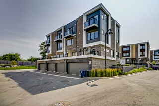 Unit 1-90 Stanley Greene Blvd, Toronto, ON M3K 2B8, Canada, ,  