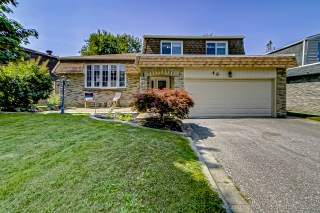 46 Ironshield Crescent, Thornhill, ON L3T 3K6, Canada, ,  