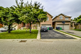 6409 Torre Dr, Mississauga, ON L5V 2S5, Canada, ,  