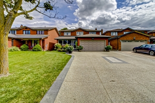 3044 Knob Hill, Mississauga, ON L4X 2X4, Canada, ,  