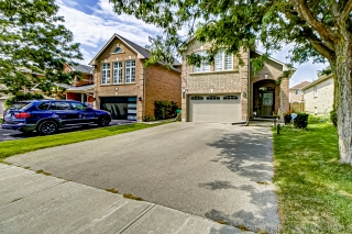 50 Sunny Glen Crescent, Brampton, ON L7A 2C6, Canada, ,  