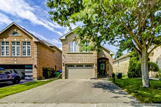 50 Sunny Glen Crescent, Brampton, ON L7A 2C6, Canada, ,  