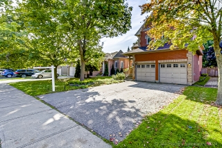 294 Clearmeadow Blvd, Newmarket, ON L3X 2C6, Canada, ,  