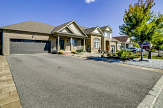 187 Strachan Trail, New Tecumseth, ON L0G 1A0, Canada, ,  