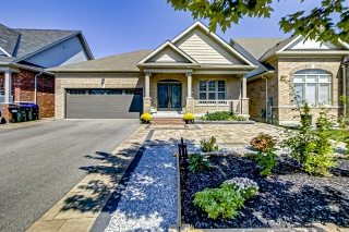 187 Strachan Trail, New Tecumseth, ON L0G 1A0, Canada, ,  