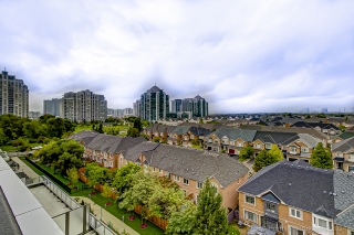 Unit 712-8 Beverley Glen Blvd, Vaughan, ON L4J 0L5, Canada, ,  