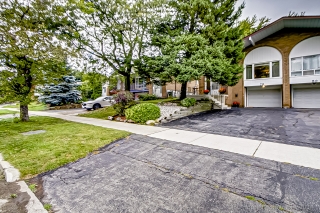 78 Clancy Dr, North York, ON M2J 2V8, Canada, ,  