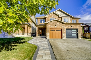 20 Horton St, Ajax, ON L1Z 1E3, Canada, ,  