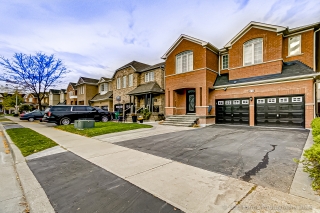 22 Dolly Varden Dr, Brampton, ON L6R 3L3, Canada, ,  