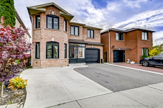 122 Denton Cir, Maple, ON L6A 2N2, Canada, ,  