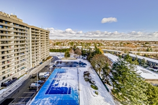 Unit 1015- 1320 Mississauga Vly Blvd, Mississauga, ON L5A 3R8, Canada, ,  