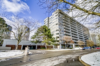 Unit 1015- 1320 Mississauga Vly Blvd, Mississauga, ON L5A 3R8, Canada, ,  