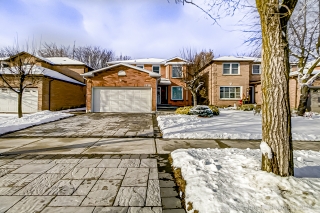 1710 Village View Pl, Mississauga, ON L5M 4A7, Canada, ,  