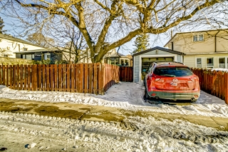 30 McIntosh St, Toronto, ON M1N 3Y3, Canada, ,  