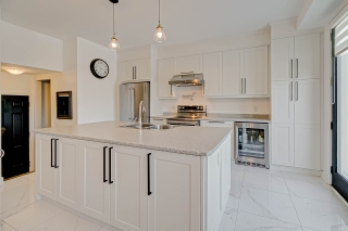 829 Elvidge Trl, Newmarket, ON L3X 0J3, Canada, ,  