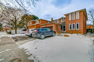 1864 Roy Ivor Crescent, Mississauga, ON L5L 3N8, Canada, ,  