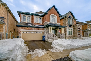 33 Tiger Cres, Brampton, ON L6R 0C8, Canada, ,  