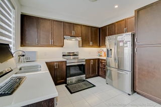 33 Tiger Cres, Brampton, ON L6R 0C8, Canada, ,  