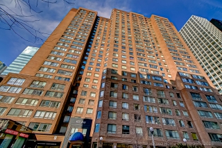 Unit 1703-633 Bay St., Toronto, ON M5G 2G4, Canada, ,  